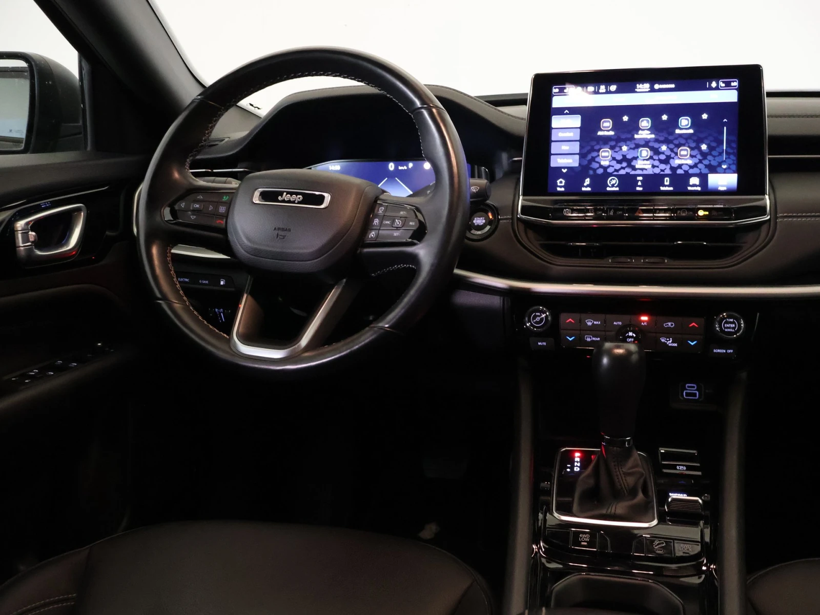 Jeep Compass Хибрид Автомат Лизинг - изображение 7