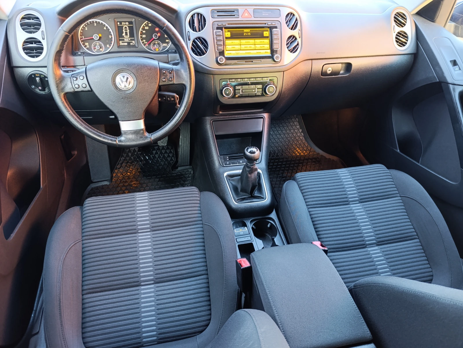 VW Tiguan 2.0TDI 170kc.4x4 | Mobile.bg � ����������� 8