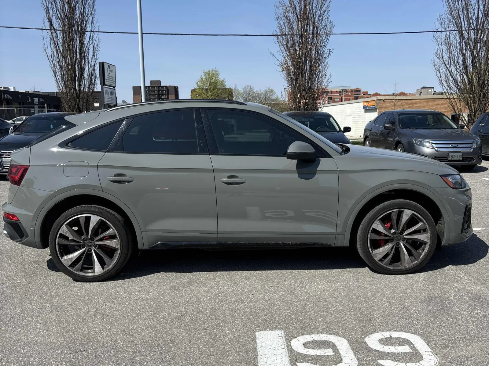 Audi SQ5 Technik * * B&O * * CARFAX * * , снимка 4 - Автомобили и джипове - 54366856