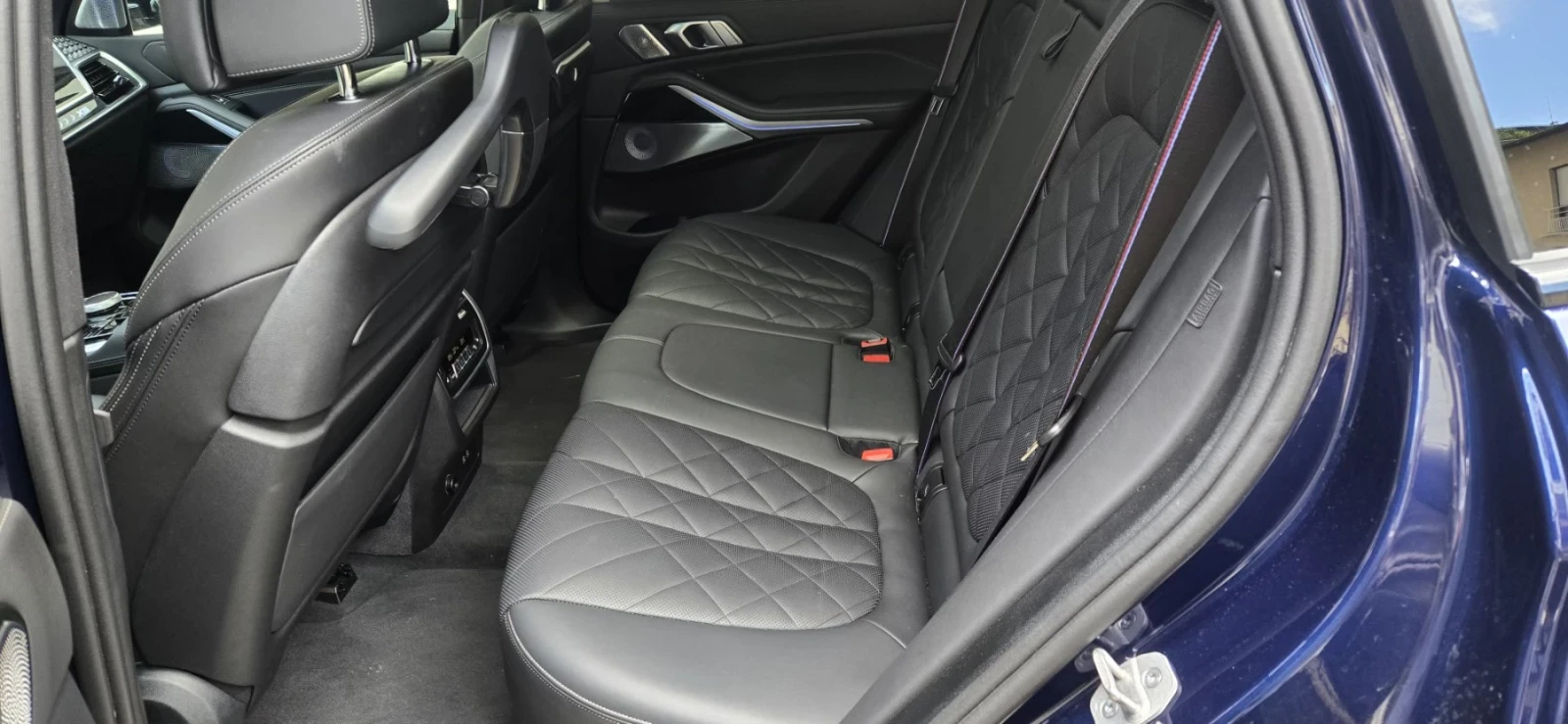 BMW X5 M40i OFF ROAD, B&W, SOFT CLOSE, светеща панорама!, снимка 13 - Автомобили и джипове - 54713817