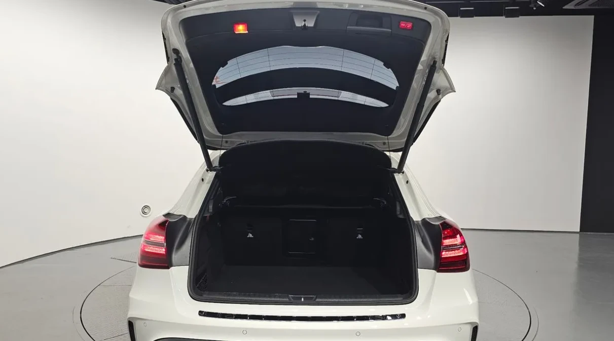 Mercedes-Benz GLA 45 AMG * HARMON KARDON * ������ * �������� * ���������  | Mobile.bg � ����������� 11
