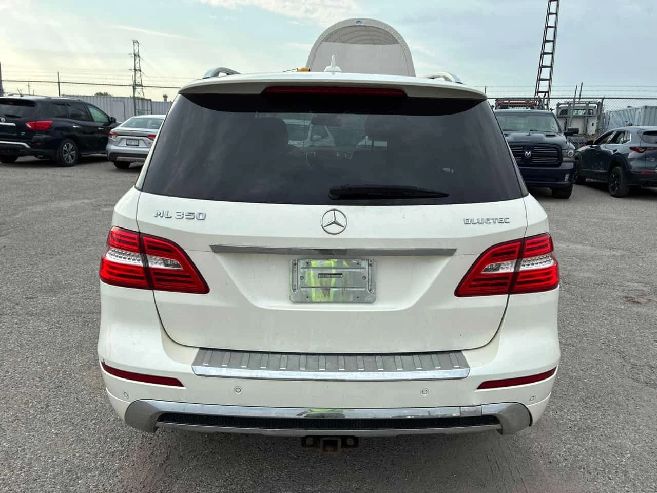 Mercedes-Benz ML 350 * BlueTEC * CARFAX * ОПЦИЯ ЗА ФИНАНСИРАНЕ * , снимка 4 - Автомобили и джипове - 55580643