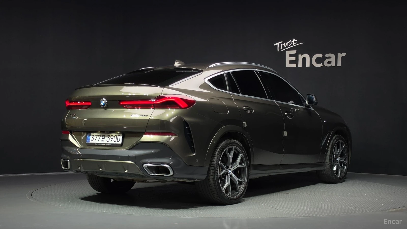 BMW X6 xDrive30d* M-SPORT* LASER* ПАНО* ПОДГРЕВ* 360* , снимка 2 - Автомобили и джипове - 55625648