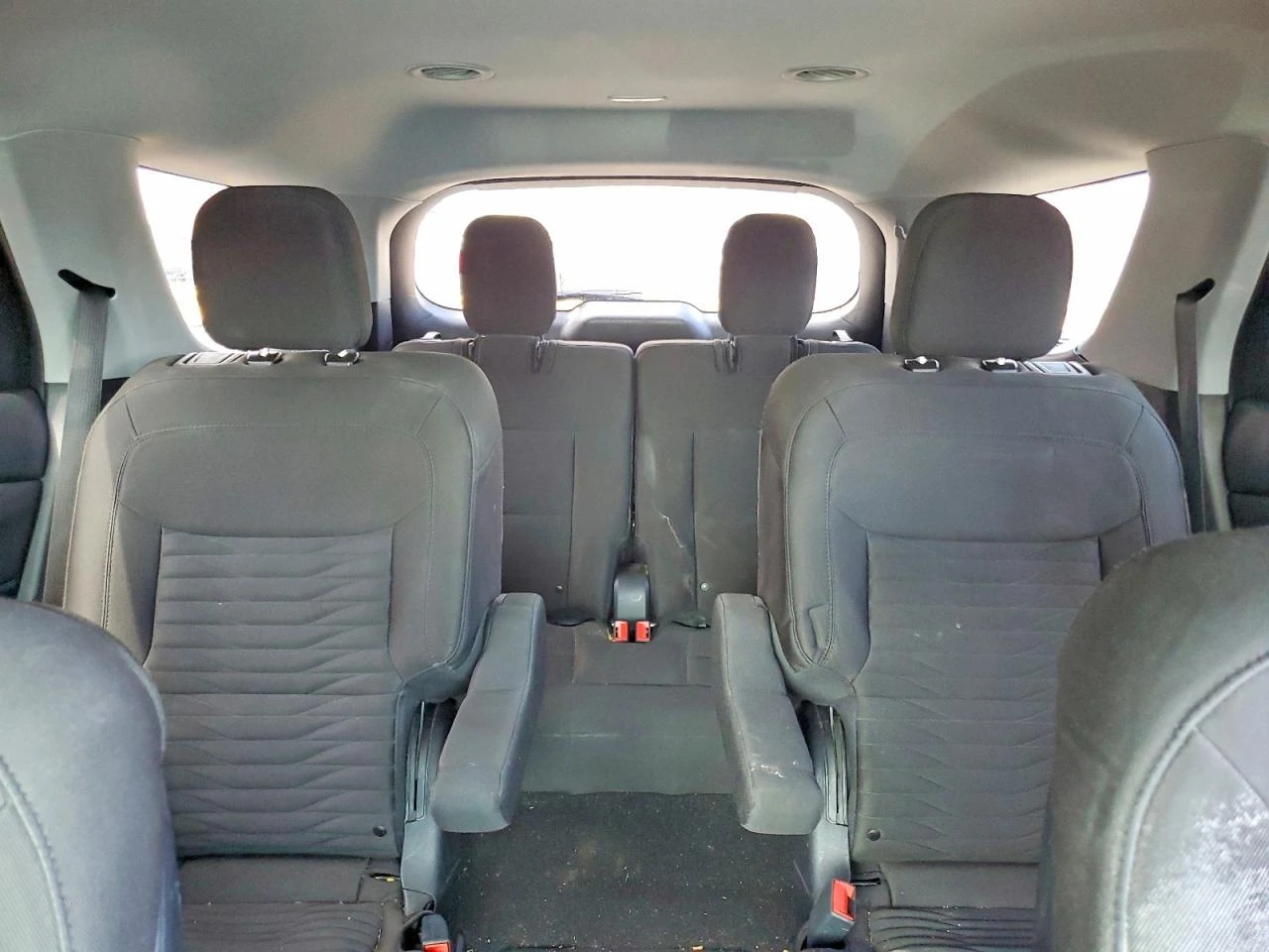 Ford Explorer 2.3l Xlt, снимка 10 - Автомобили и джипове - 56040892