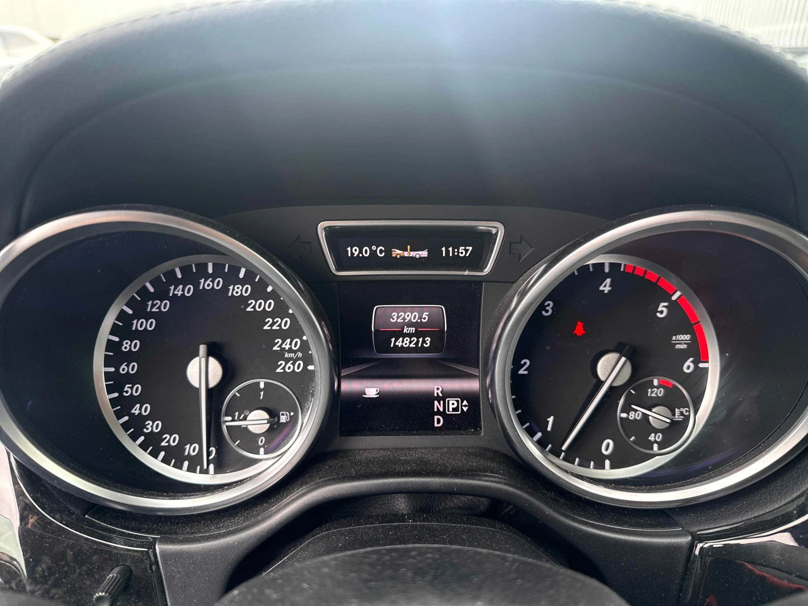 Mercedes-Benz GL 350 BlueTEC | CARFAX | БЕЗ ИНЦИДЕНТИ , снимка 12 - Автомобили и джипове - 56134995