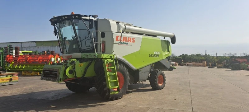 Комбайн Claas Lexion 660, снимка 1 - Селскостопанска техника - 46358247