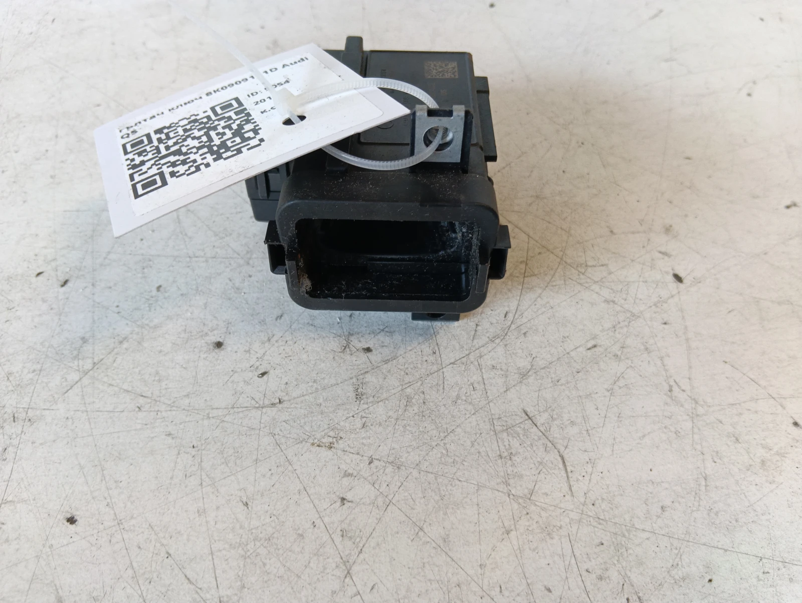 гълтач ключ 8K0909131D Audi Q5