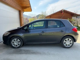 Toyota Auris, снимка 2