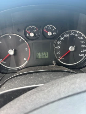 Ford Focus 1.6, снимка 9