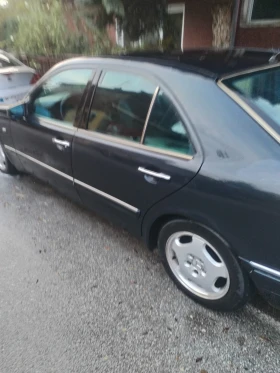Mercedes-Benz E 250, снимка 2