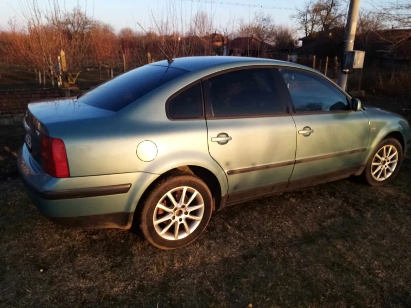 VW Passat 1.9 tdi, снимка 6 - Автомобили и джипове - 48854313