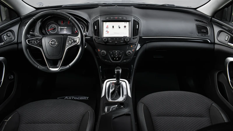 Opel Insignia Country Tourer 2.0 CDTI 4x4 Automatic, снимка 12 - Автомобили и джипове - 50688332