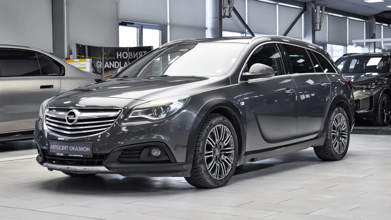Opel Insignia Country Tourer 2.0 CDTI 4x4 Automatic, снимка 4 - Автомобили и джипове - 50688332