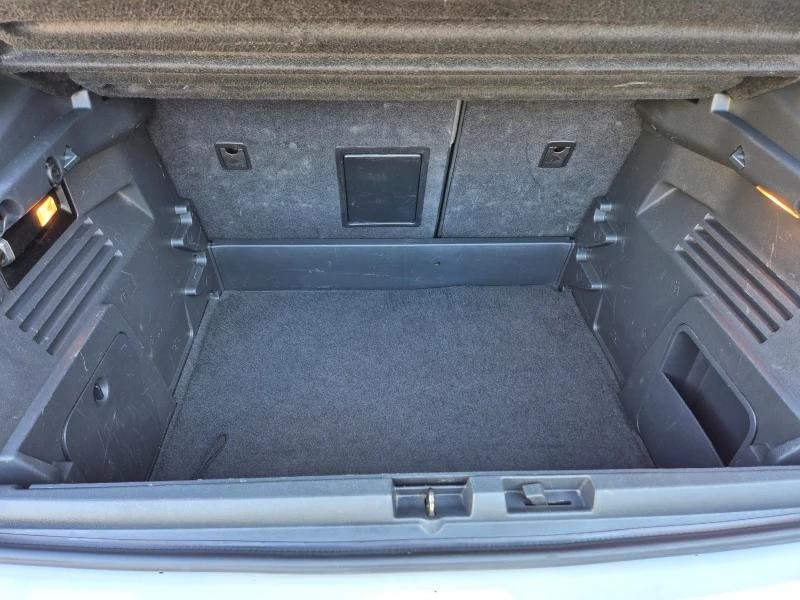 Peugeot 3008 1.6 HDI, снимка 16 - Автомобили и джипове - 51763609