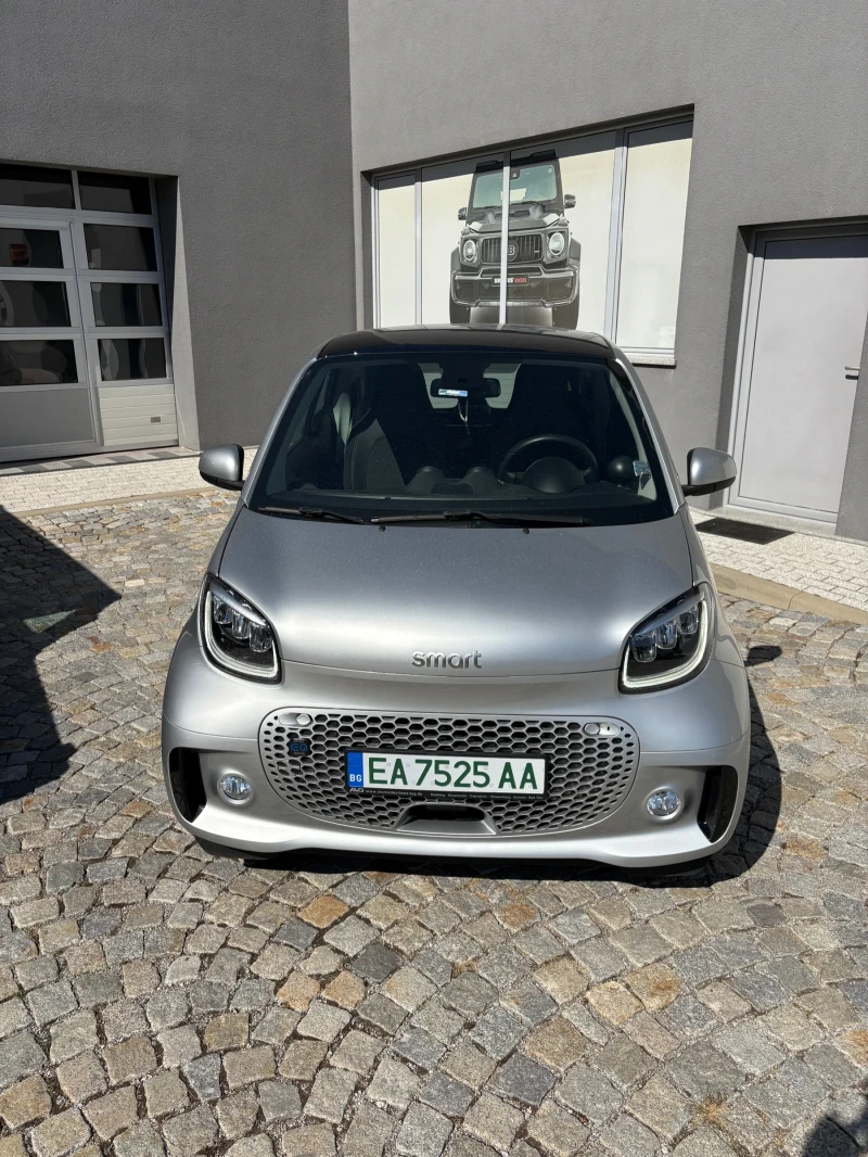 Smart Fortwo EQ, снимка 3 - Автомобили и джипове - 51786619