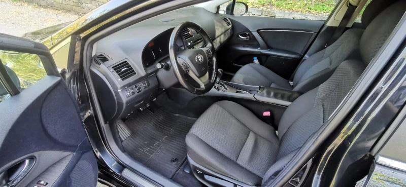 Toyota Avensis T27, снимка 11 - Автомобили и джипове - 52267727