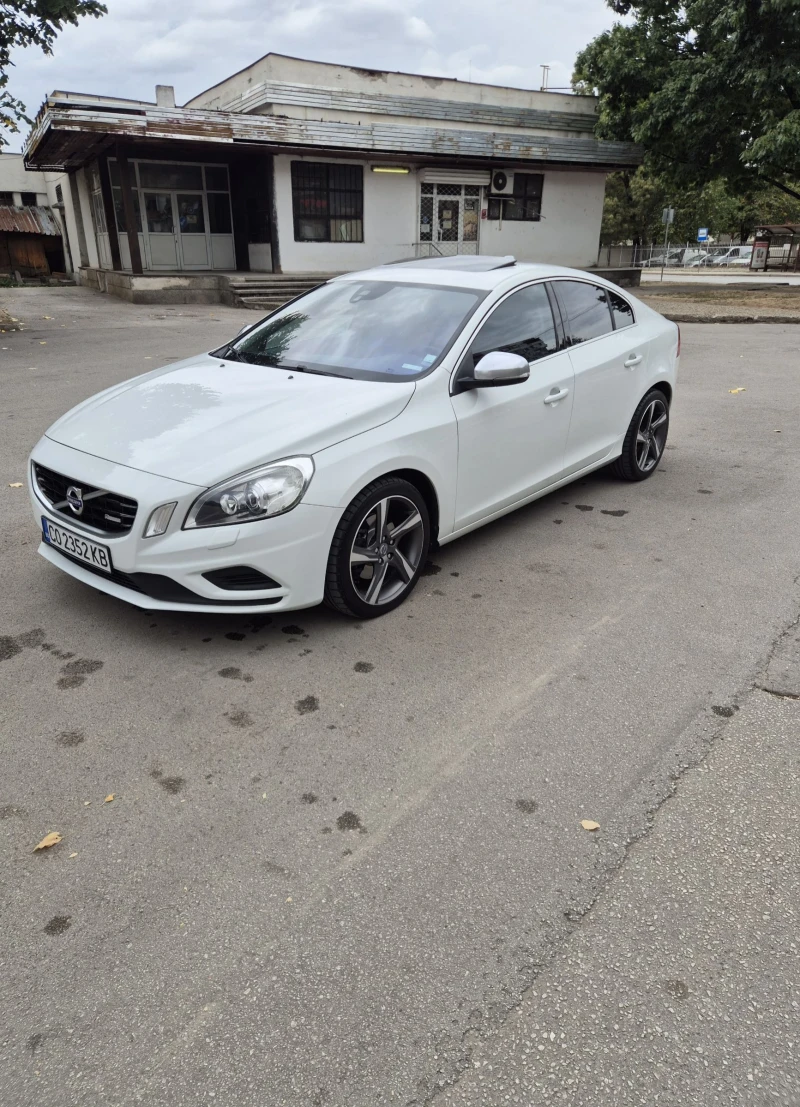 Volvo S60 1.6 DRIVe - R DESIGN, снимка 2 - Автомобили и джипове - 52555383
