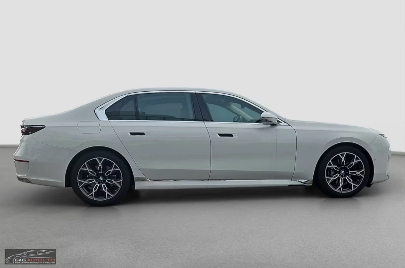 BMW 740 xDRIVE/300HP/ICONIC-GLOW/MASSAGE/BSA/MEMO/LED/967f, снимка 6 - Автомобили и джипове - 52711275