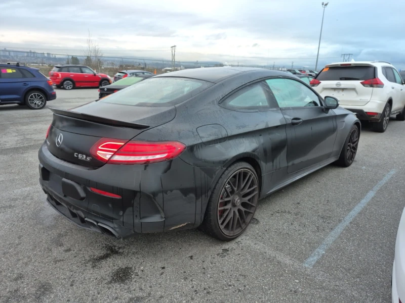 Mercedes-Benz C 63 AMG CARFAX* АВТОФИНАНСИРАНЕ* БЕЗ ПЪРВОНАЧАЛНА ВНОСКА* , снимка 3 - Автомобили и джипове - 52895765