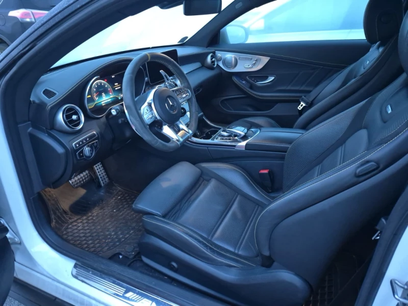Mercedes-Benz C 63 AMG CARFAX* АВТОФИНАНСИРАНЕ* БЕЗ ПЪРВОНАЧАЛНА ВНОСКА* , снимка 5 - Автомобили и джипове - 52895765
