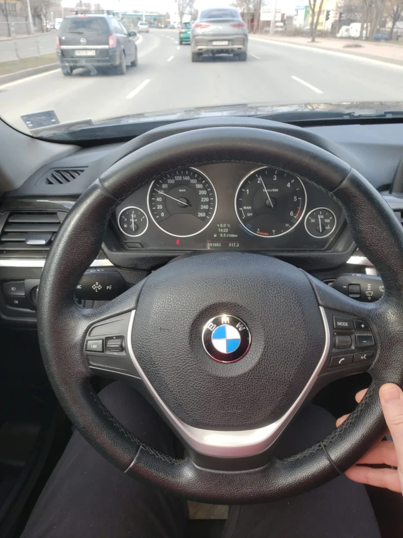 BMW 320, снимка 12 - Автомобили и джипове - 53232730