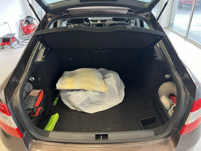 Skoda Octavia, снимка 11 - Автомобили и джипове - 53596728