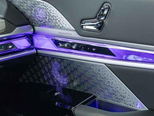 BMW 760 e* M-SPORT* HUD* B&W* SKY LOUNGE* �������� | Mobile.bg � ����������� 11