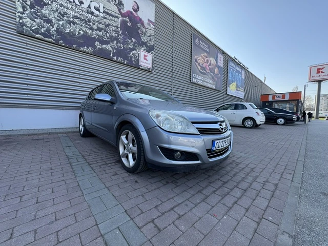 Opel Astra CDTI, снимка 2 - Автомобили и джипове - 53869979