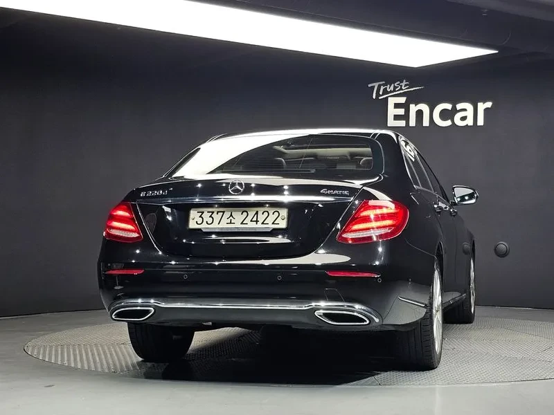 Mercedes-Benz E 220 D 4Matic - ���� 30% ����� | Mobile.bg � ����������� 4