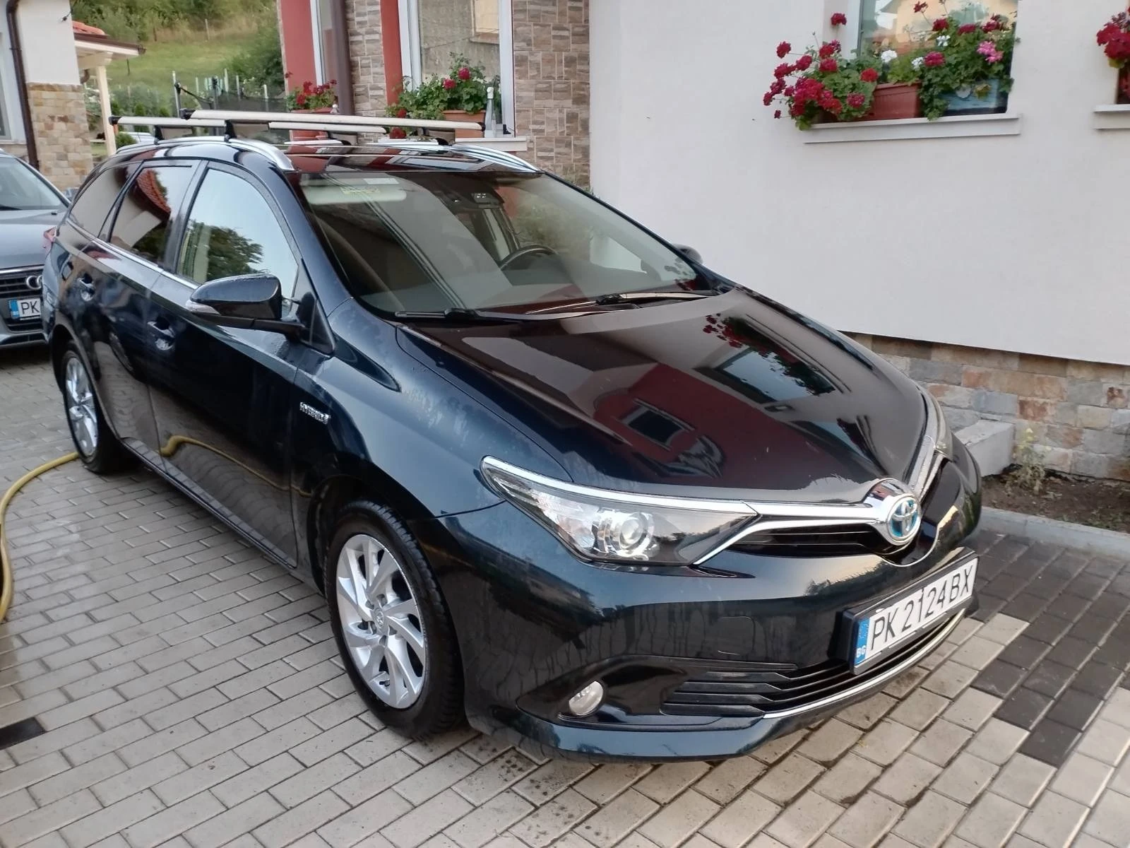 Toyota Auris  - изображение 5