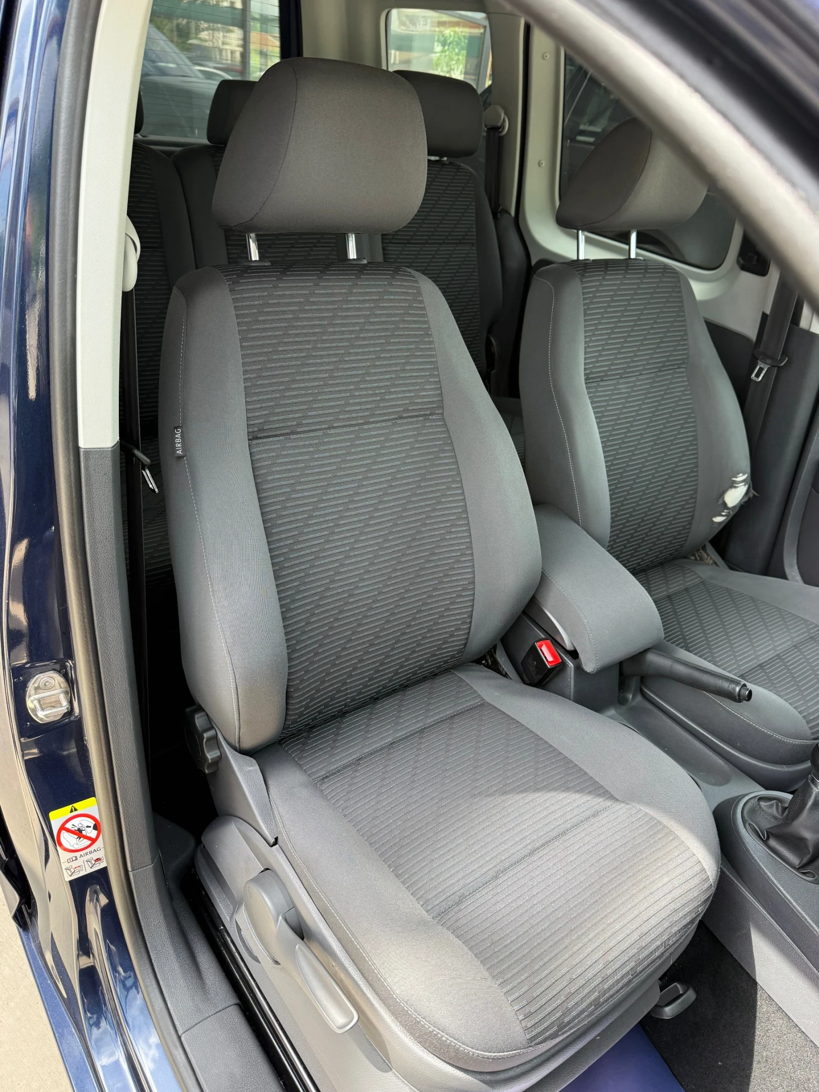 VW Caddy Шибедах/Подгрев/Темпомат - изображение 8