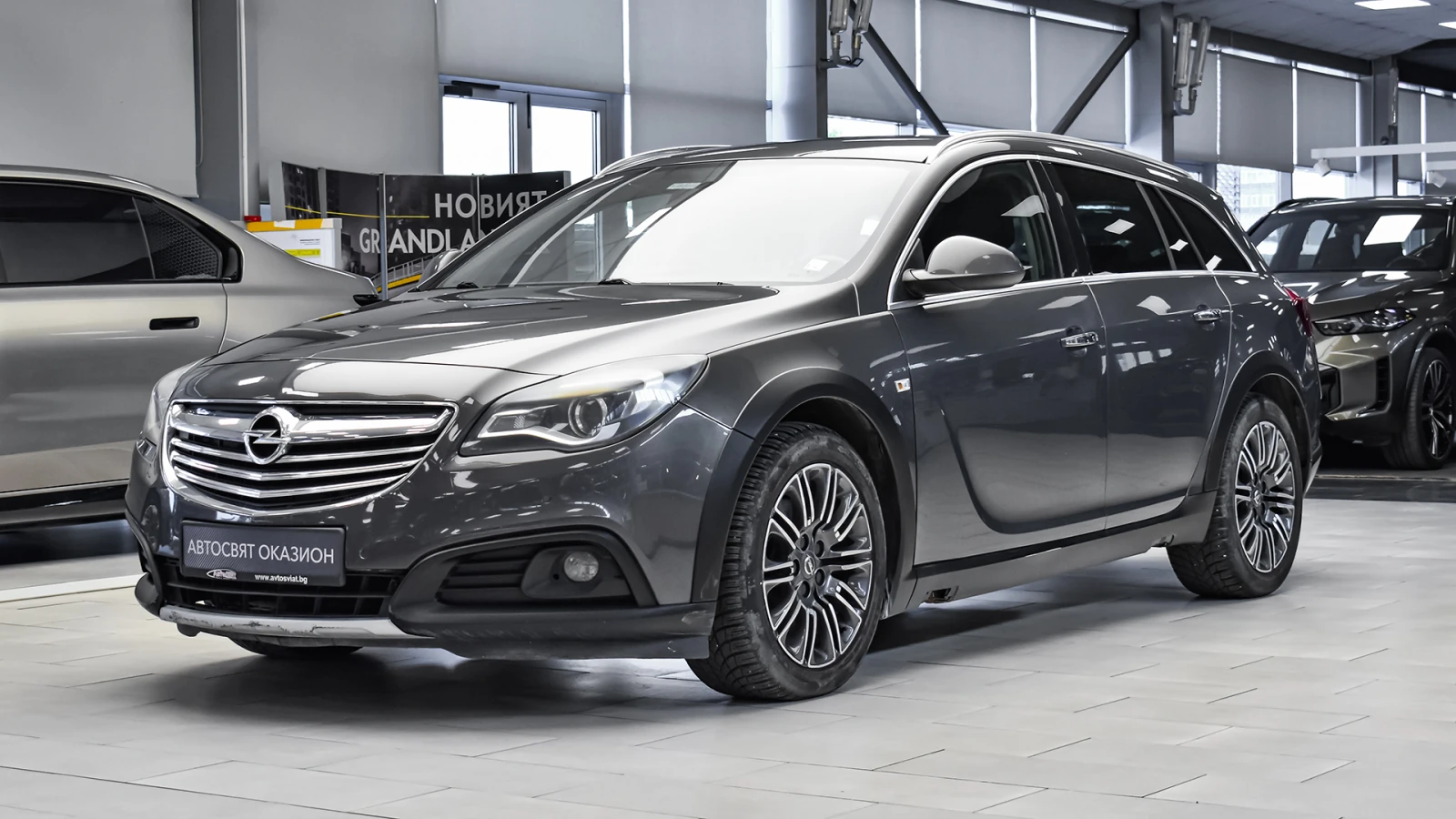 Opel Insignia Country Tourer 2.0 CDTI 4x4 Automatic - изображение 4