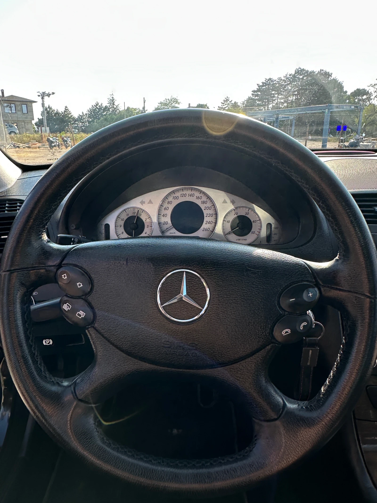 Mercedes-Benz E 320 E 320 cdi 4-matic - изображение 10