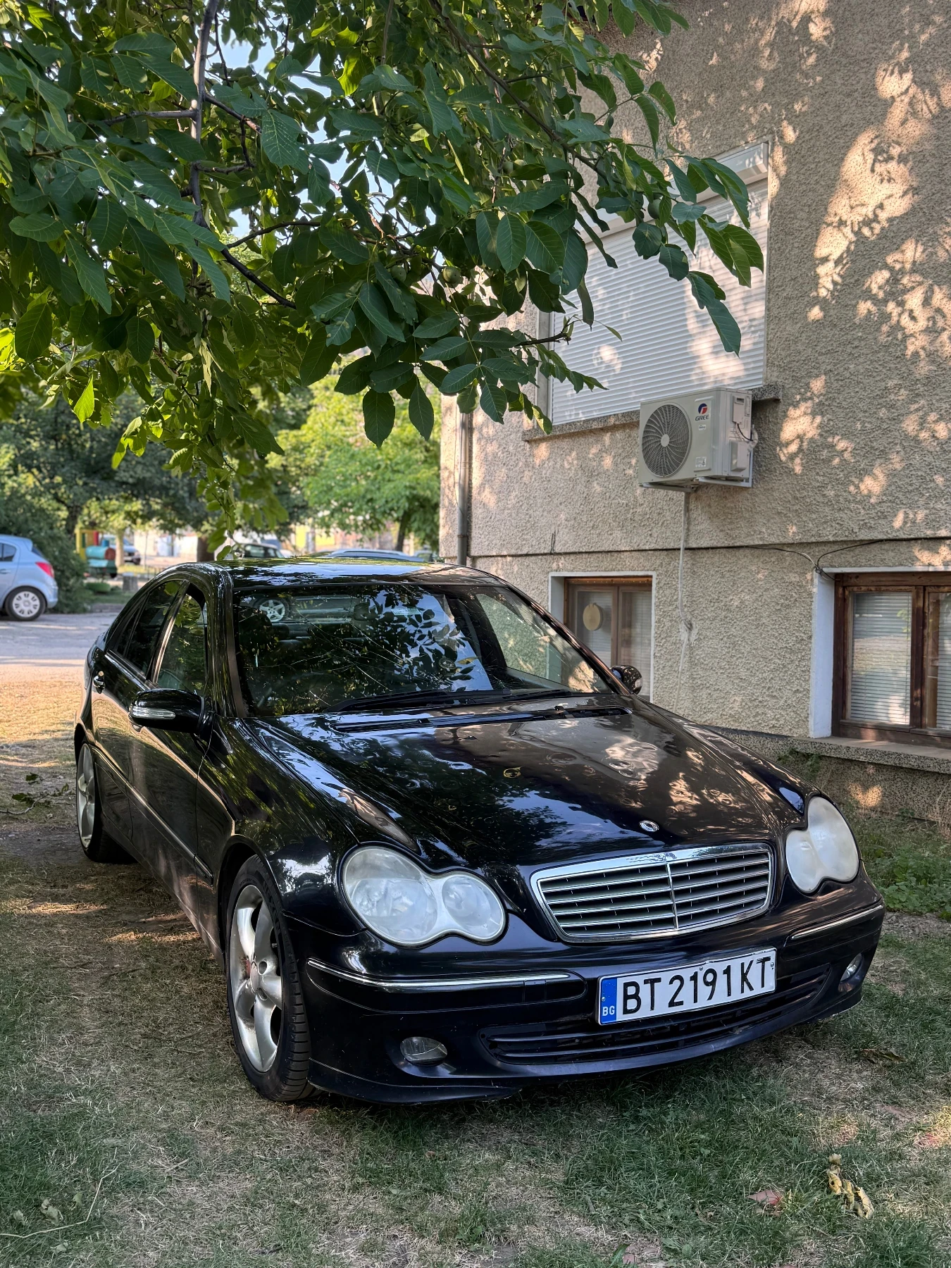 Mercedes-Benz C 180  - изображение 2