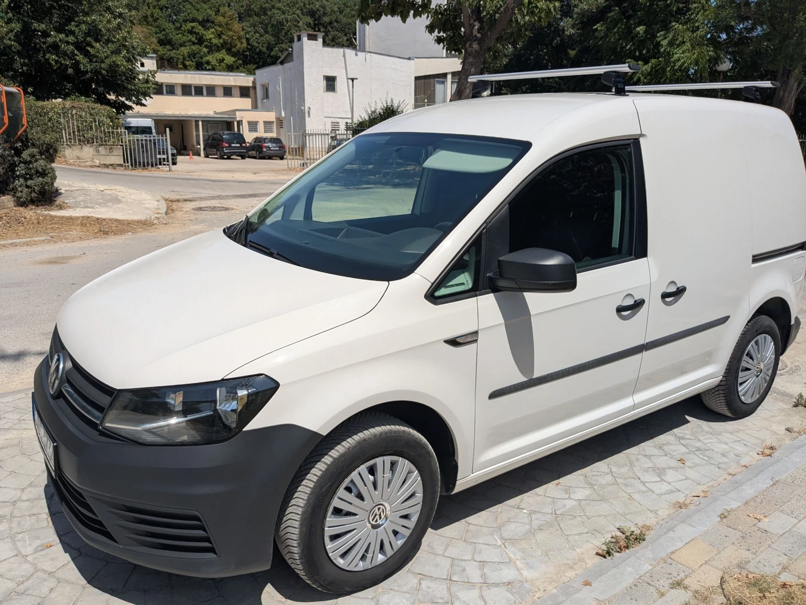 VW Caddy 2.0TDI Автоматик Germany - изображение 2