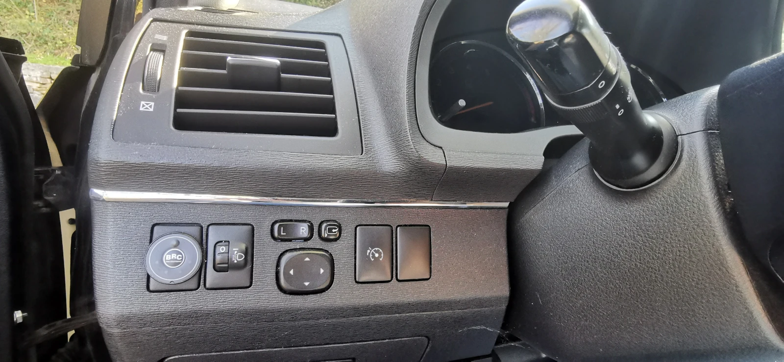 Toyota Avensis T27 - изображение 9