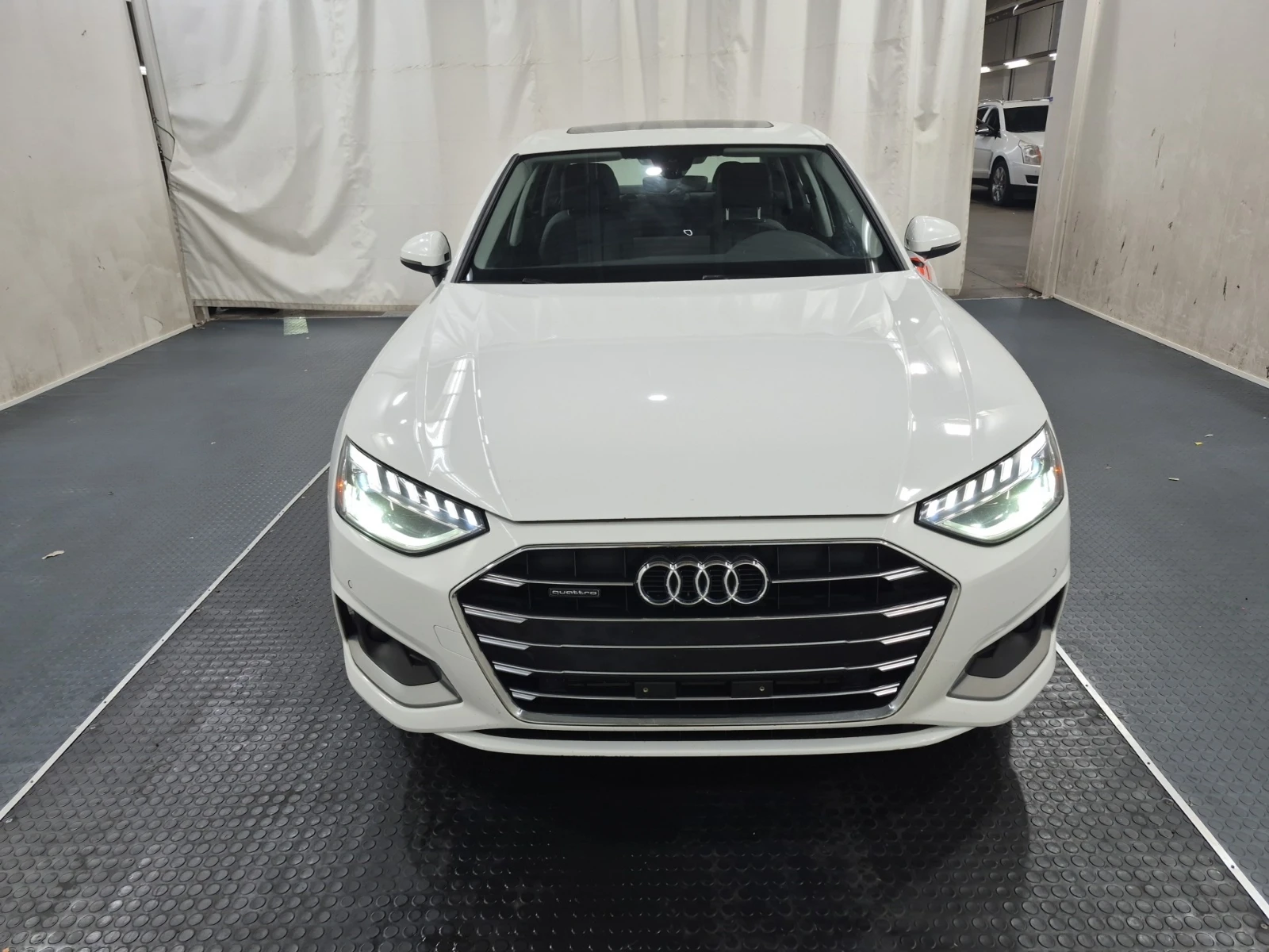 Audi A4 * CARFAX * БЕЗ ПЪРВОНАЧАЛНА ВНОСКА - изображение 3