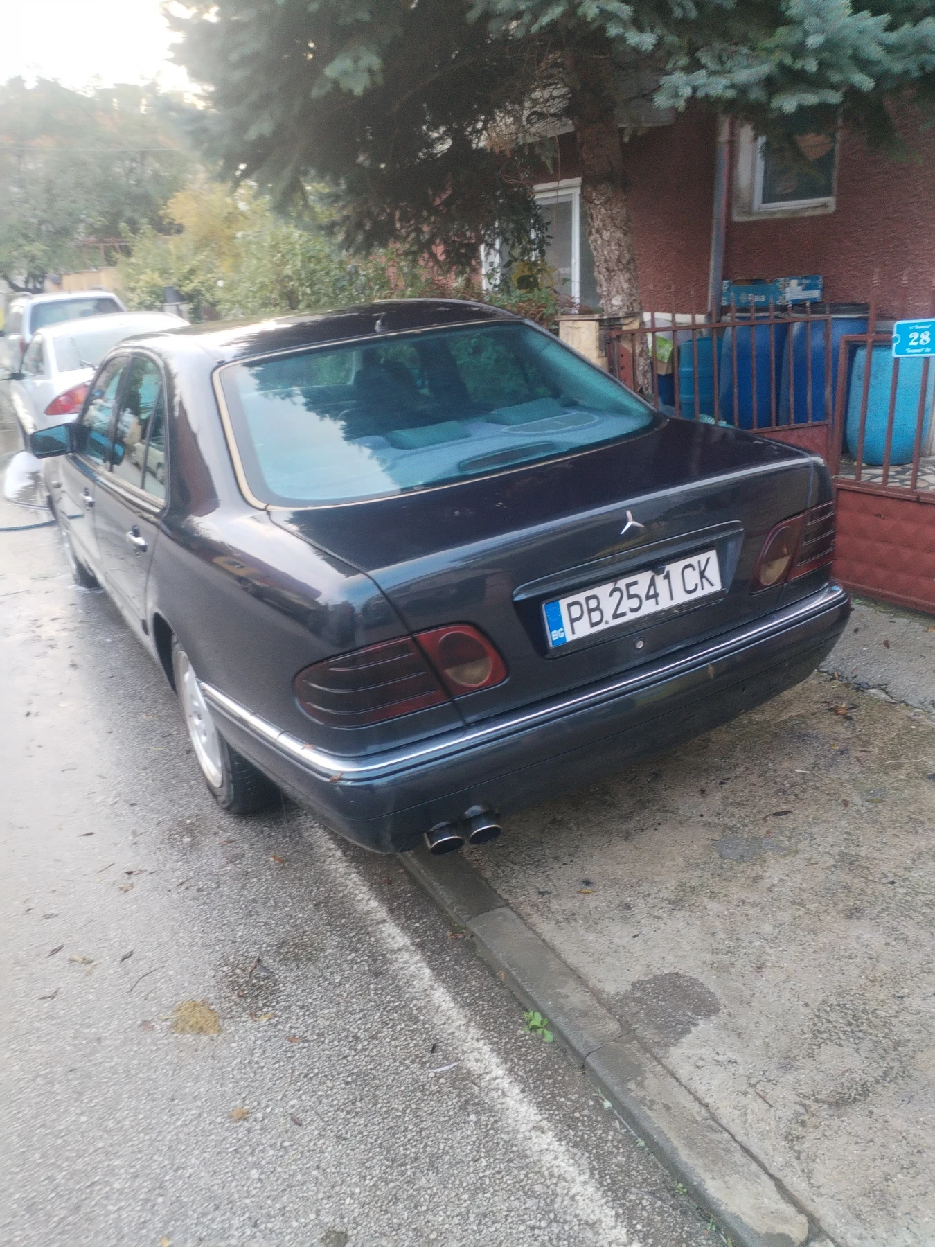 Mercedes-Benz E 250  - изображение 3