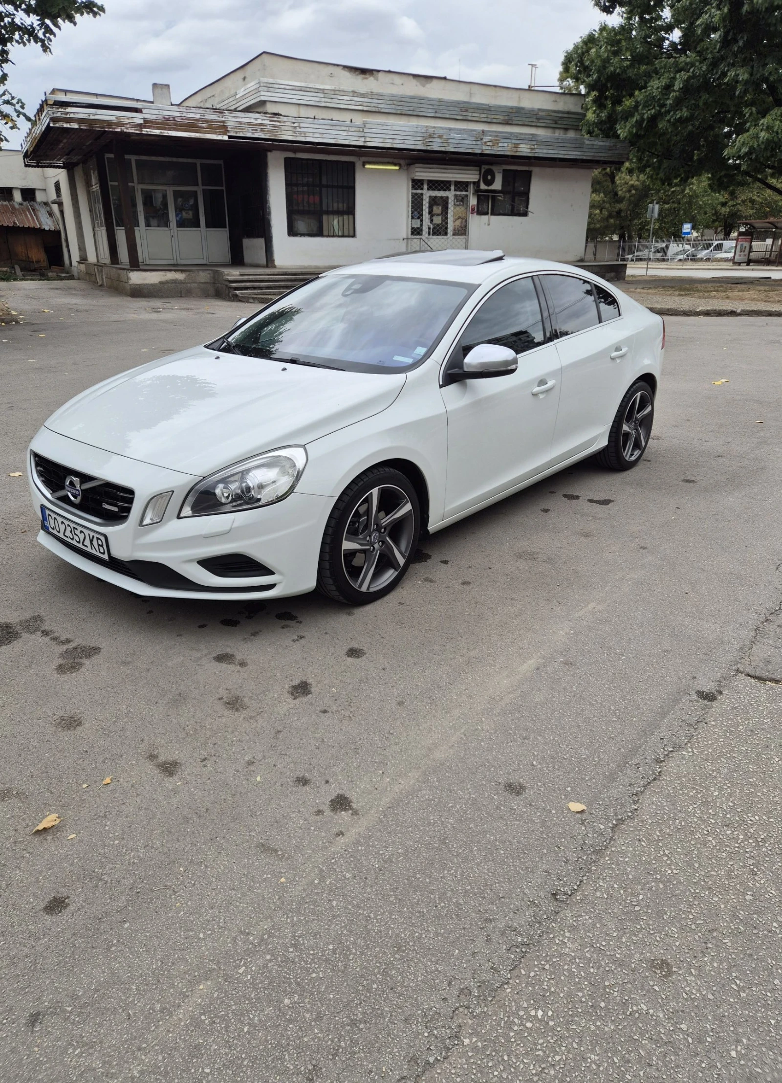 Volvo S60 1.6 DRIVe - R DESIGN - изображение 2