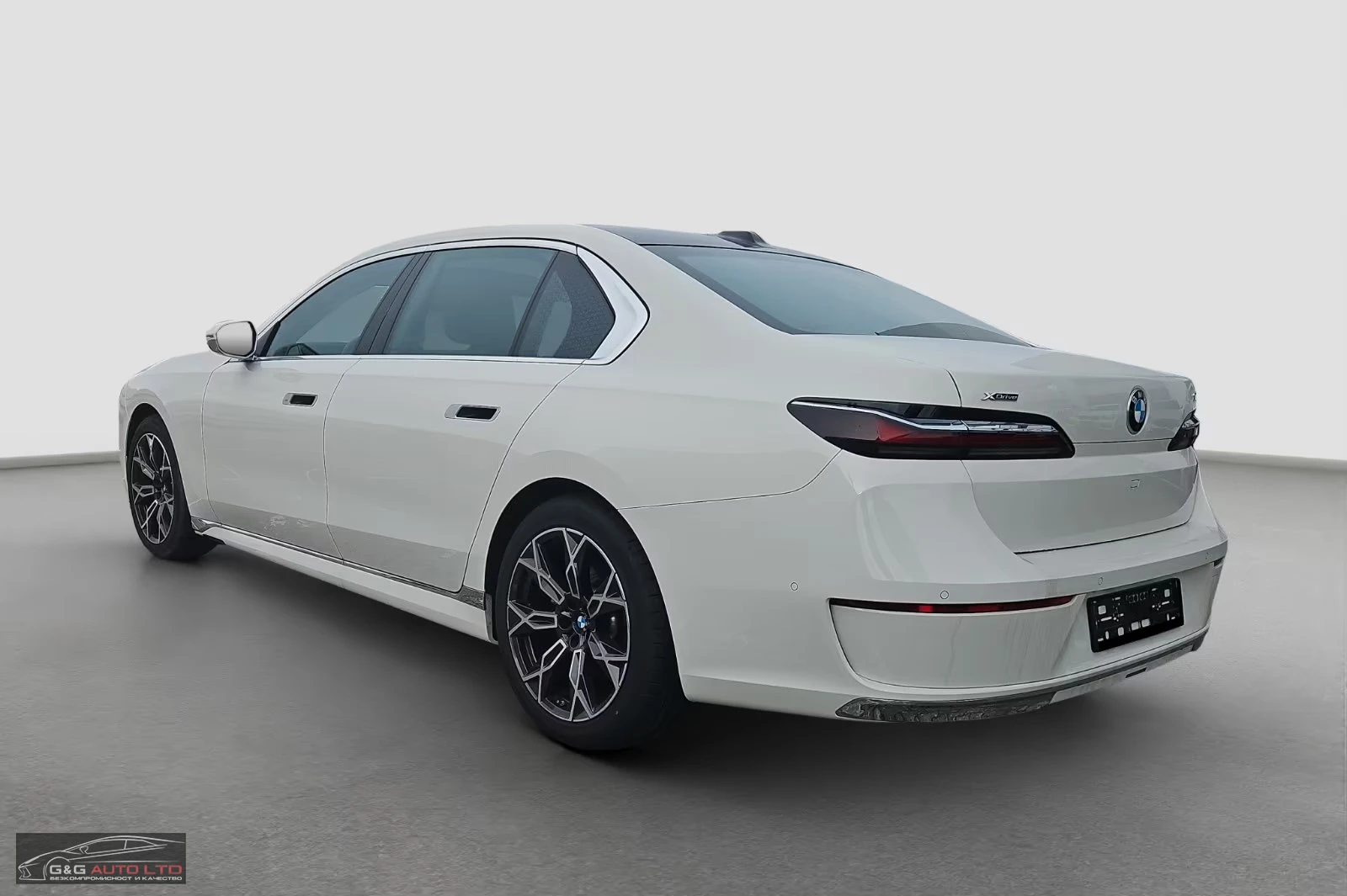 BMW 740 xDRIVE/300HP/ICONIC-GLOW/MASSAGE/BSA/MEMO/LED/967f - изображение 4