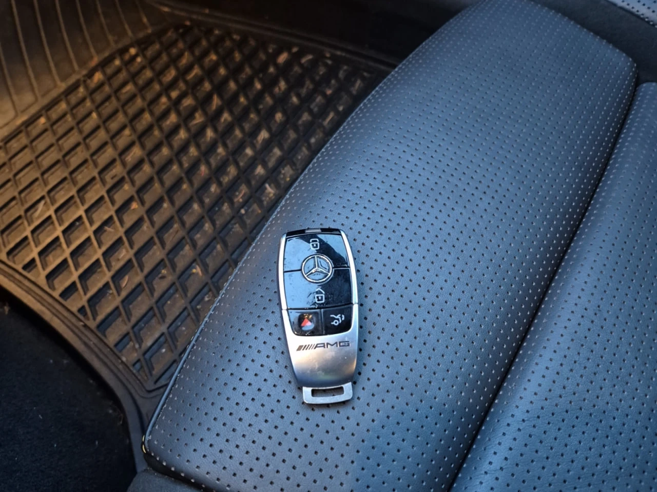 Mercedes-Benz C 63 AMG CARFAX* ���������������* ��� ������������ ������*  | Mobile.bg � ����������� 7