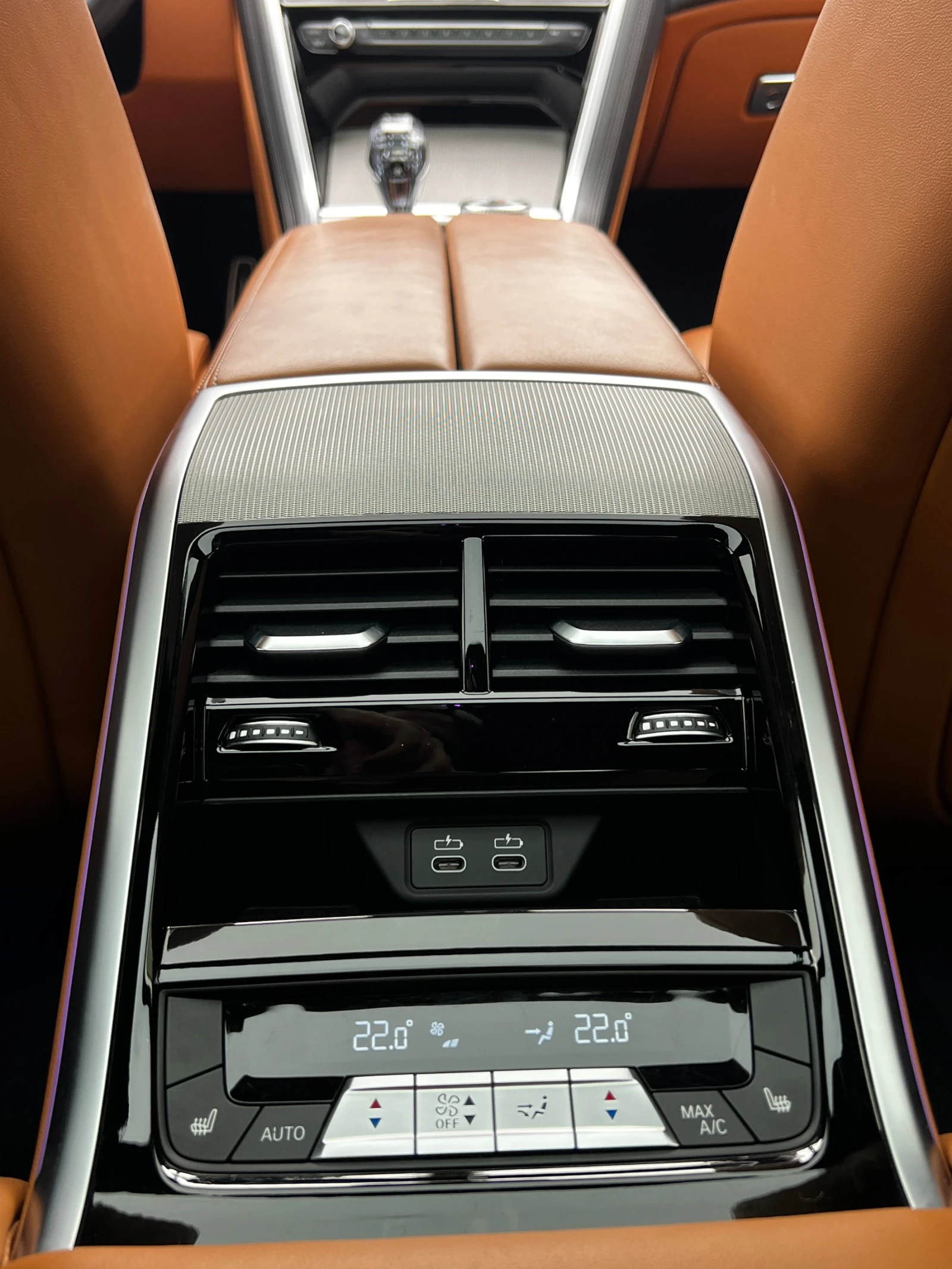 BMW 850 i xDrive, снимка 13 - Автомобили и джипове - 53864606