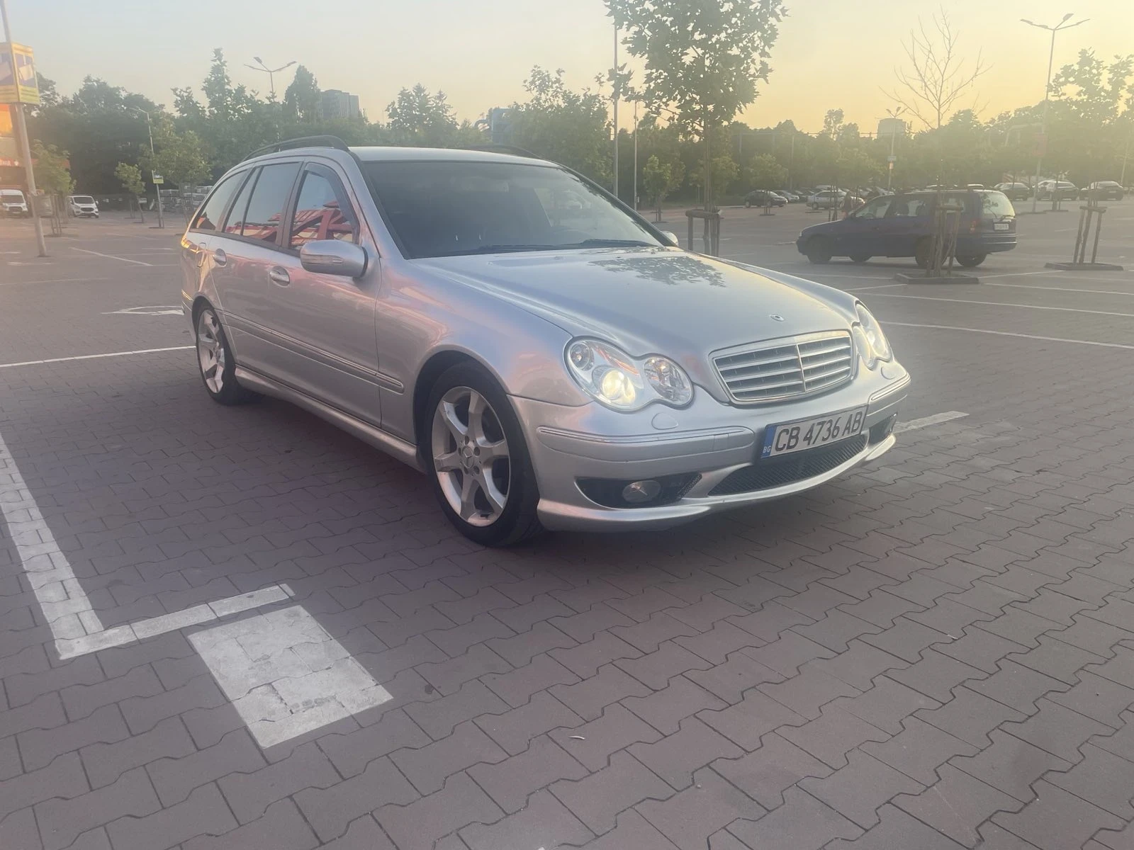 Mercedes-Benz C 220 C220 AMG , снимка 2 - Автомобили и джипове - 53932800