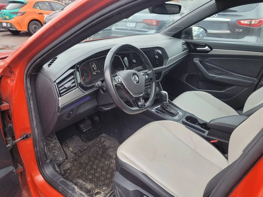 VW Jetta Highline* FWD* АвтоКредит* (ЦЕНА ДО БГ), снимка 10 - Автомобили и джипове - 54137923