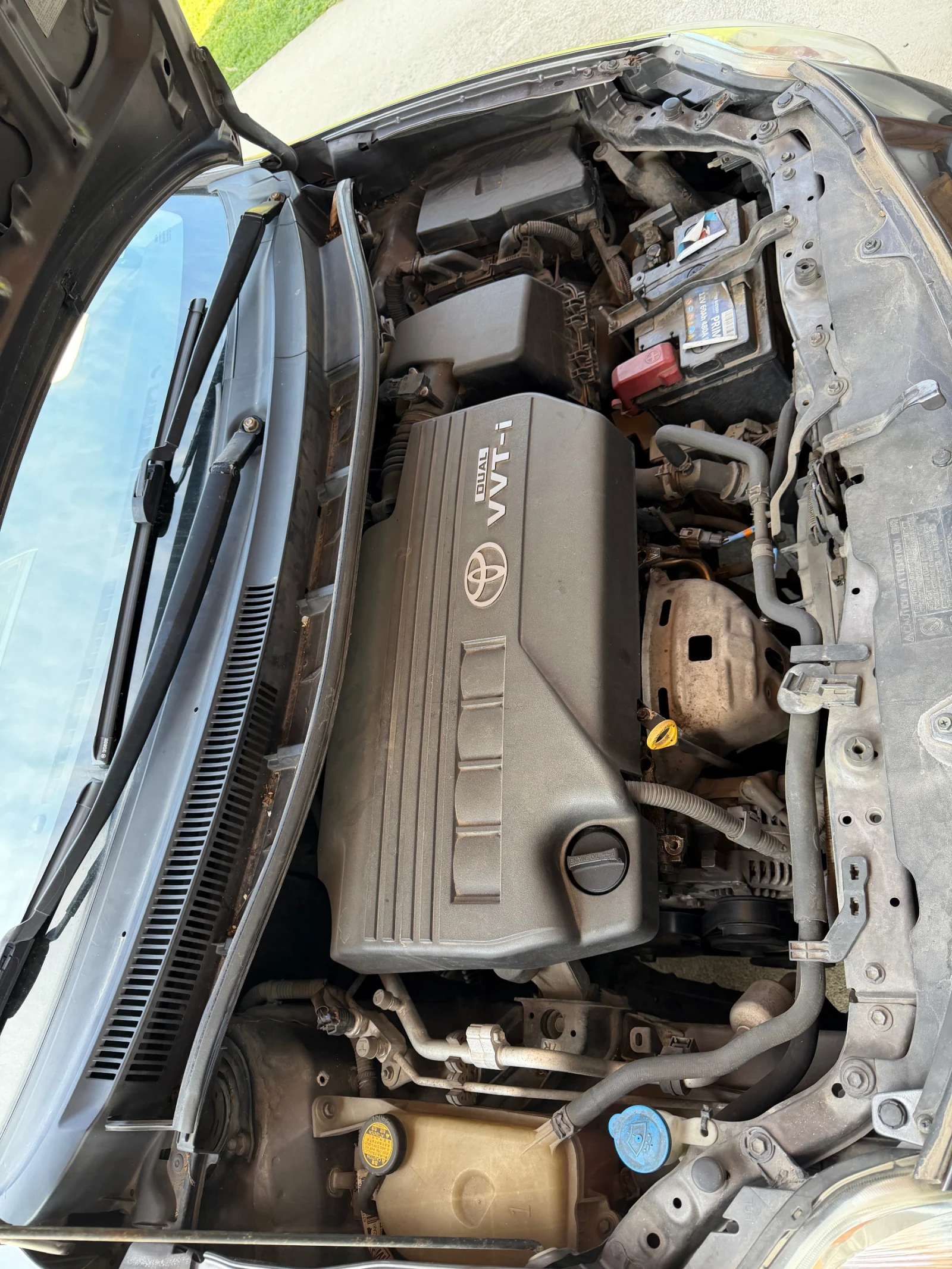 Toyota Auris, снимка 4 - Автомобили и джипове - 54173657