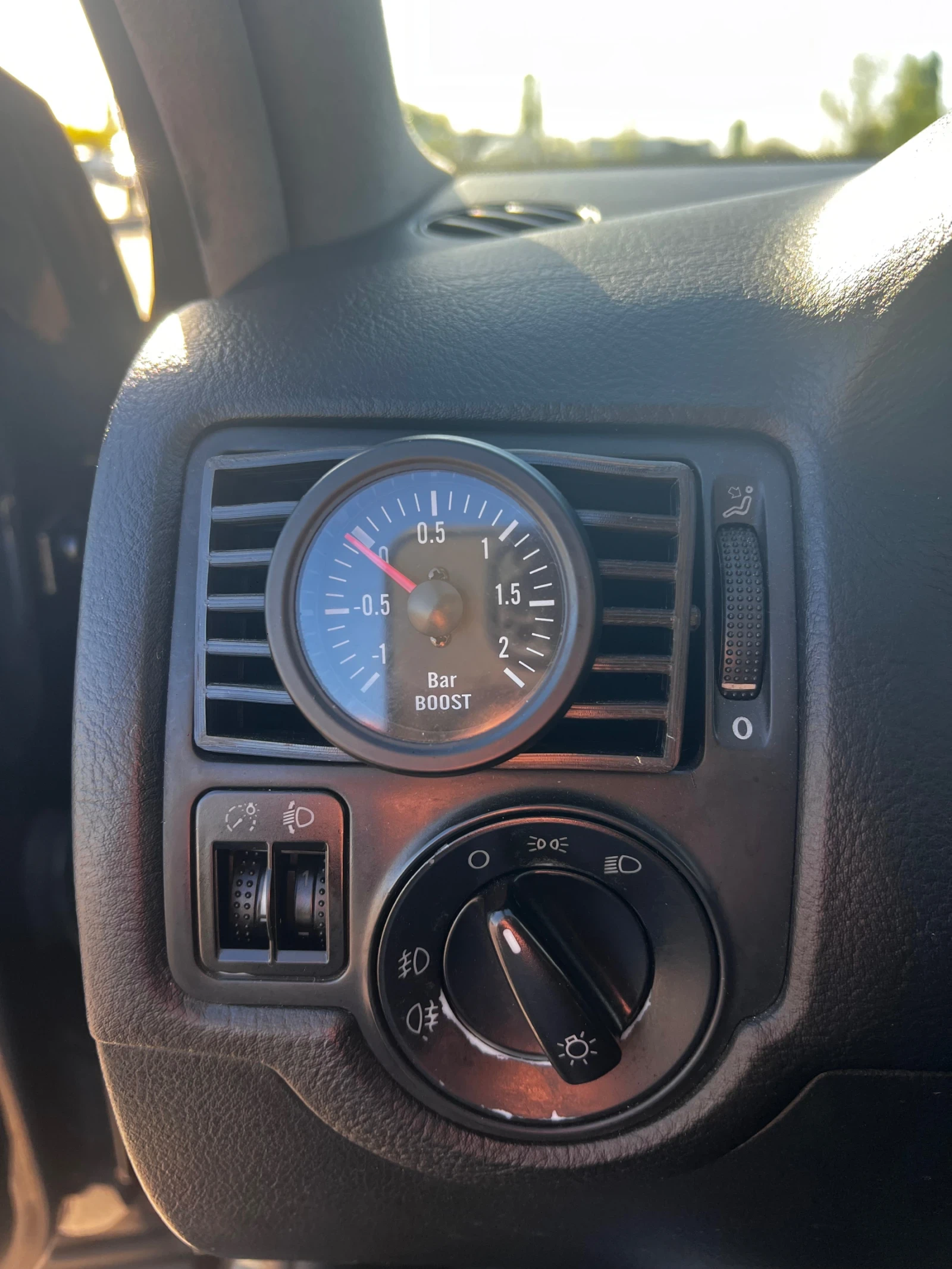 VW Golf 4, снимка 8 - Автомобили и джипове - 54401869