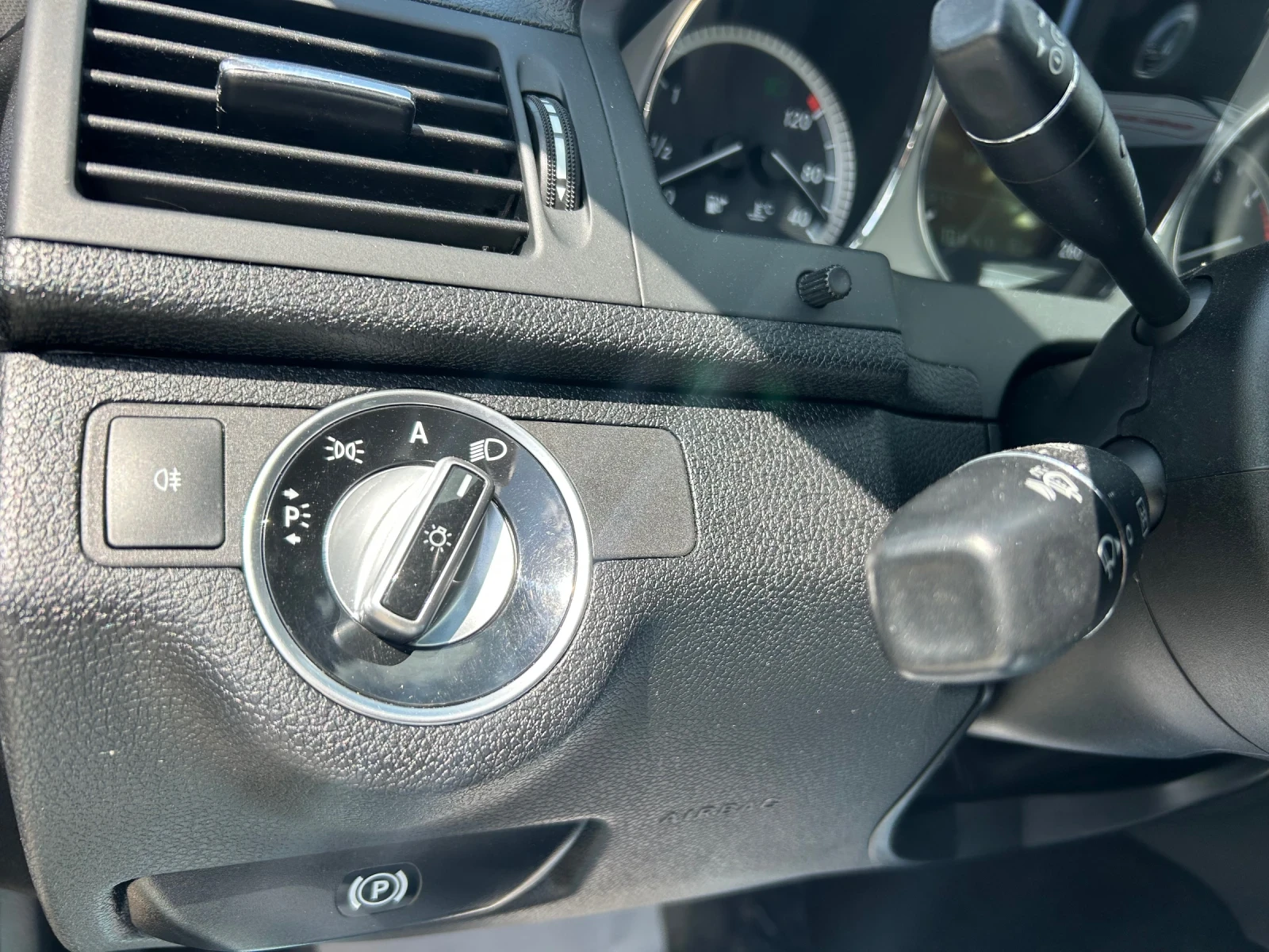 Mercedes-Benz C 350 3.0CDI 231kc 4-MATIK, снимка 12 - Автомобили и джипове - 54571474