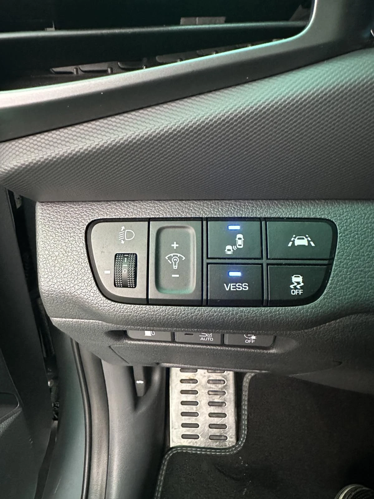 Hyundai Ioniq Premium, снимка 10 - Автомобили и джипове - 54955002