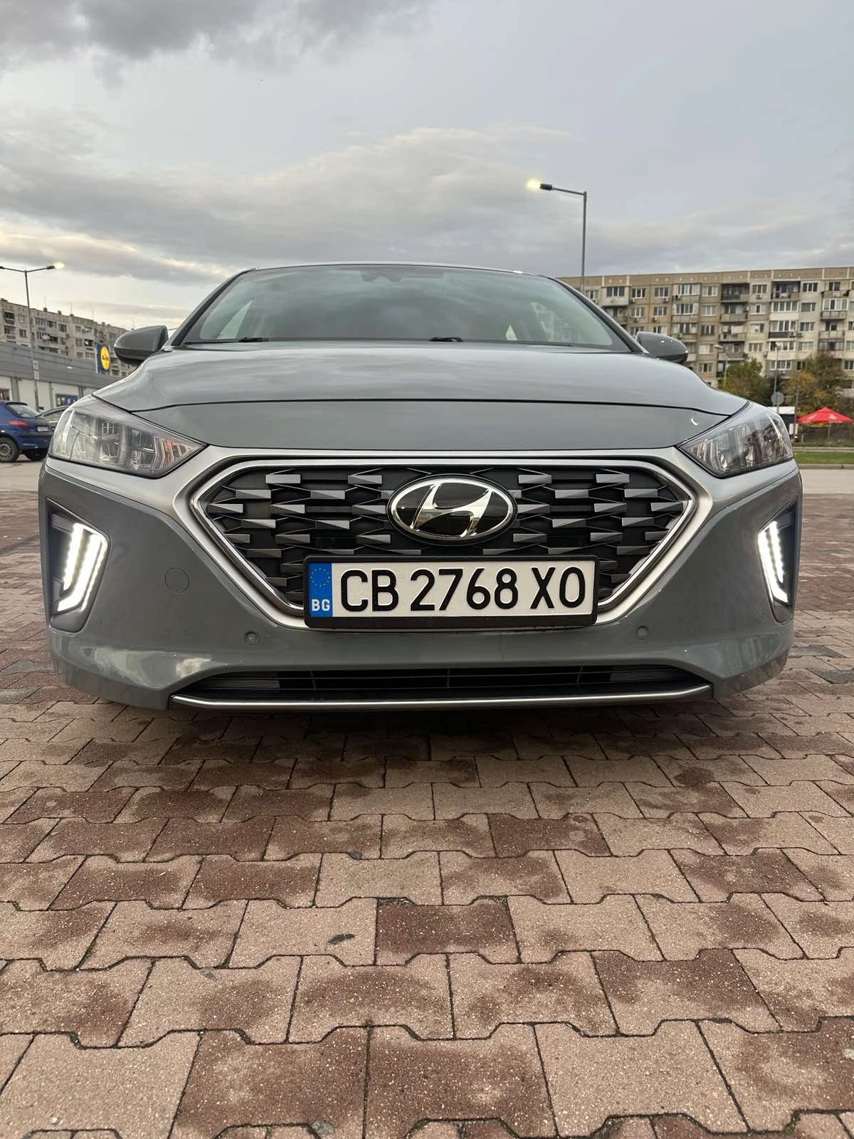Hyundai Ioniq Premium, снимка 2 - Автомобили и джипове - 54955002