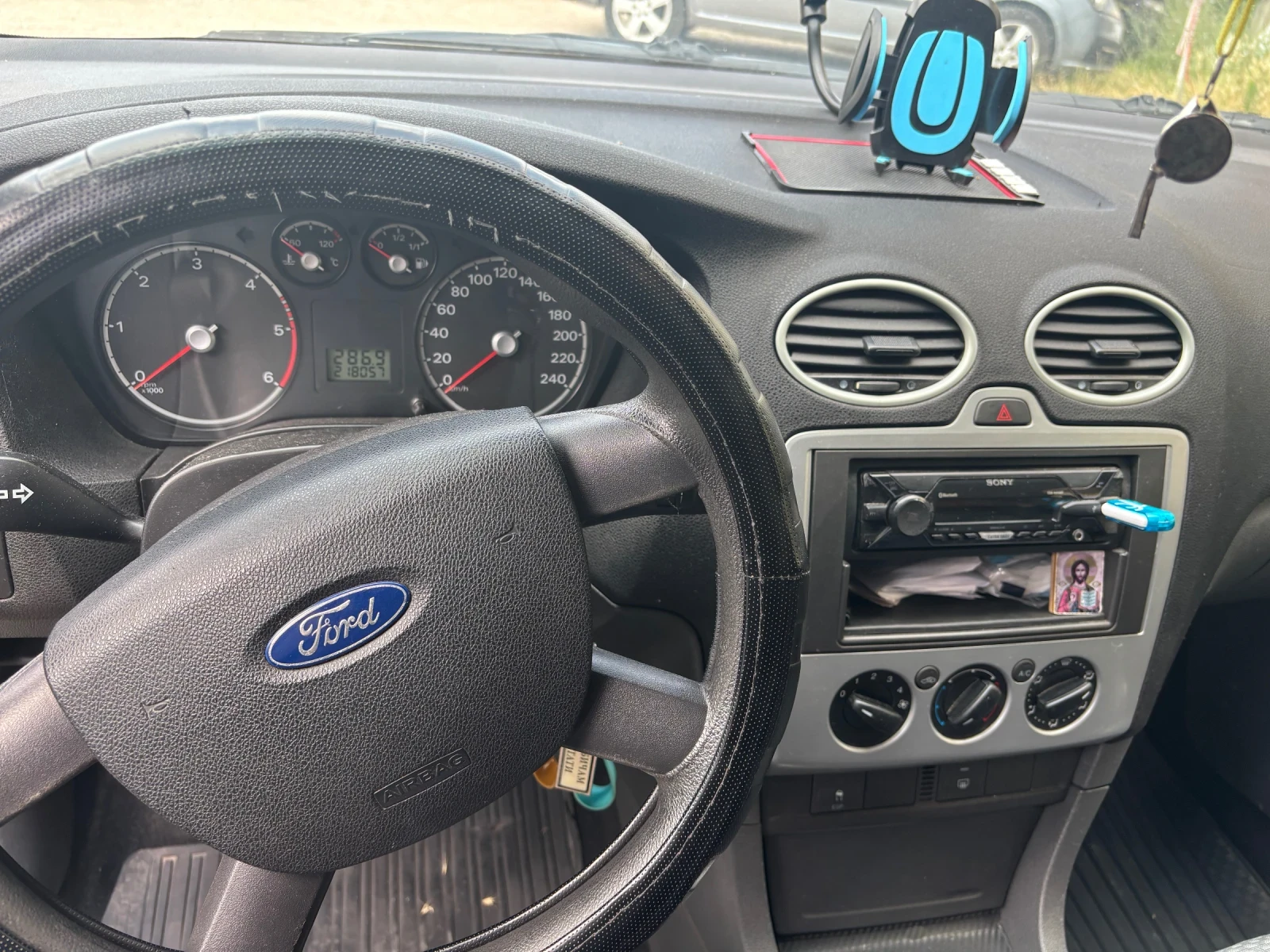 Ford Focus 1.6, снимка 10 - Автомобили и джипове - 55117140